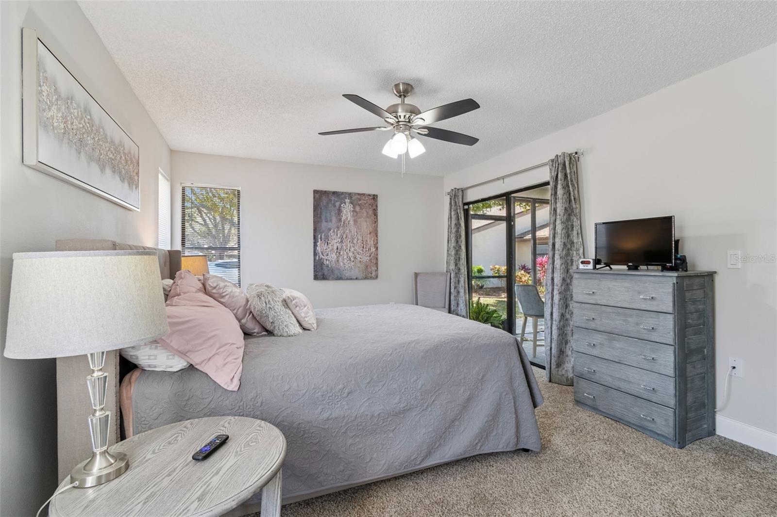 Image 32 of 66 For 2501 Oak Circle 2501