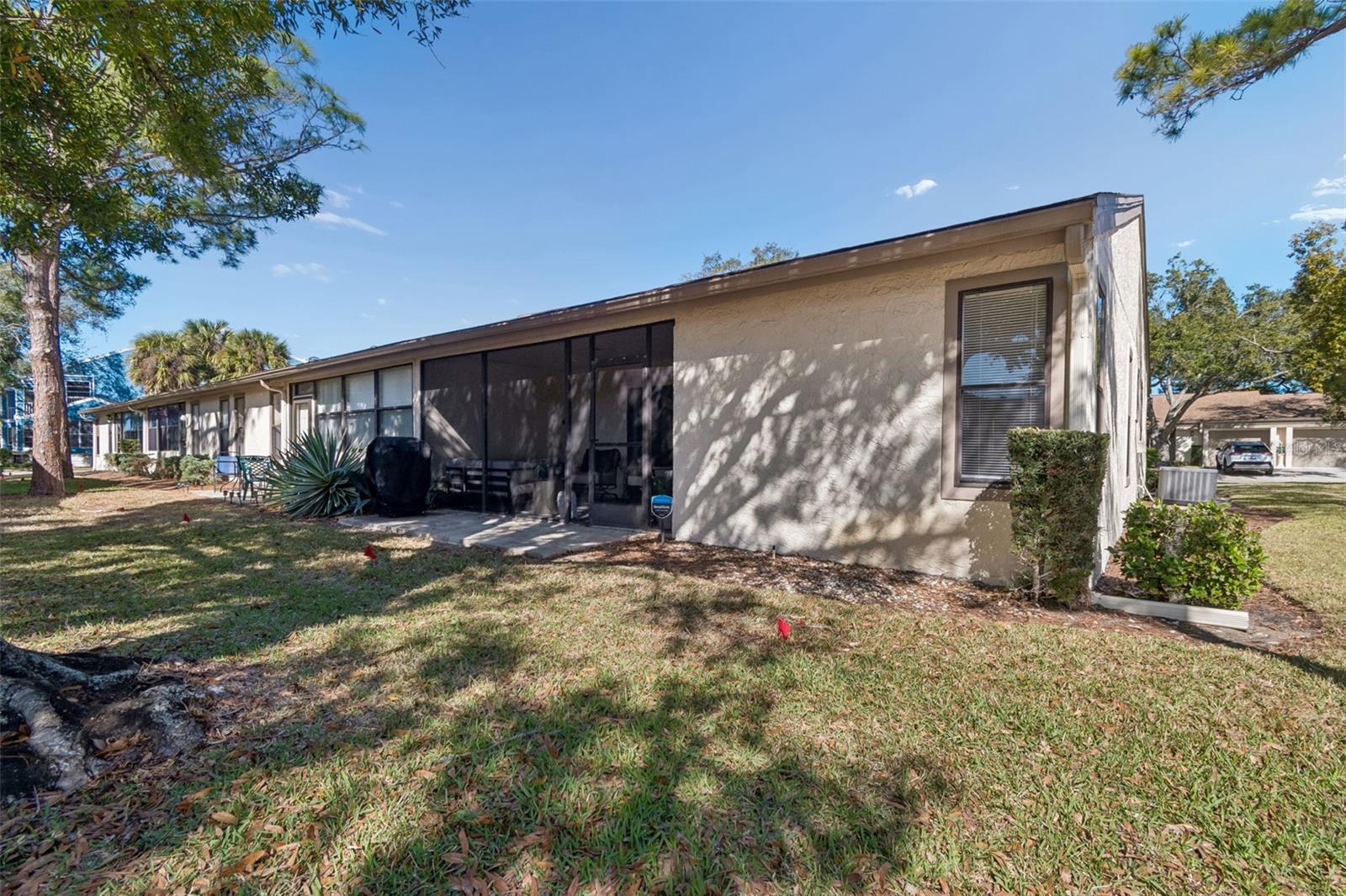 Image 42 of 66 For 2501 Oak Circle 2501