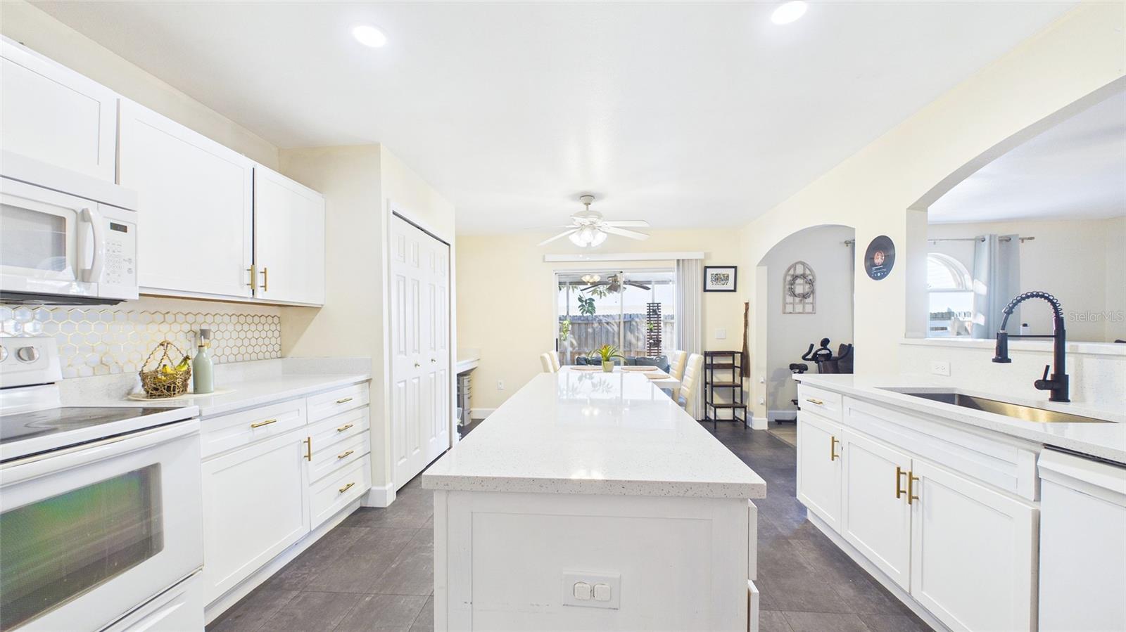 Image 27 of 45 For 6209 Gassino Place