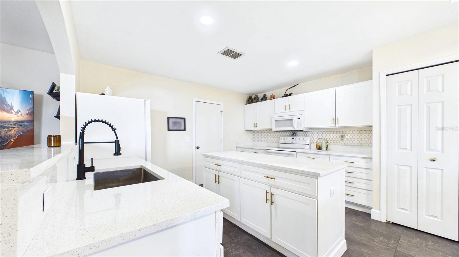 Image 31 of 45 For 6209 Gassino Place