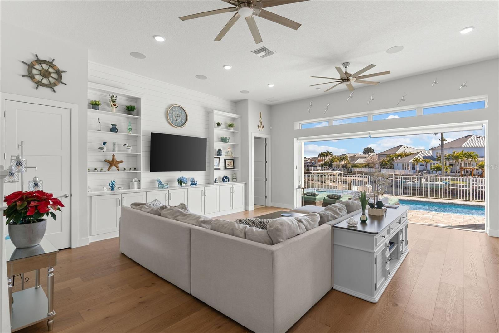 Image 11 of 73 For 708 Pinckney Drive