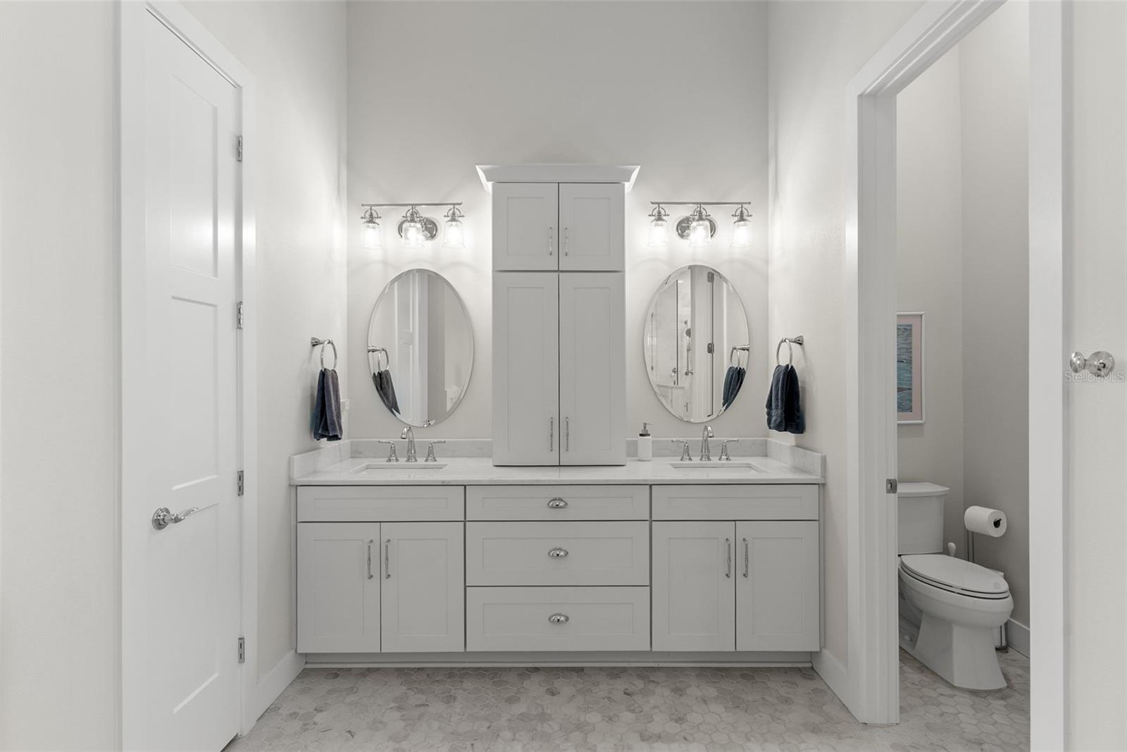 Image 25 of 73 For 708 Pinckney Drive