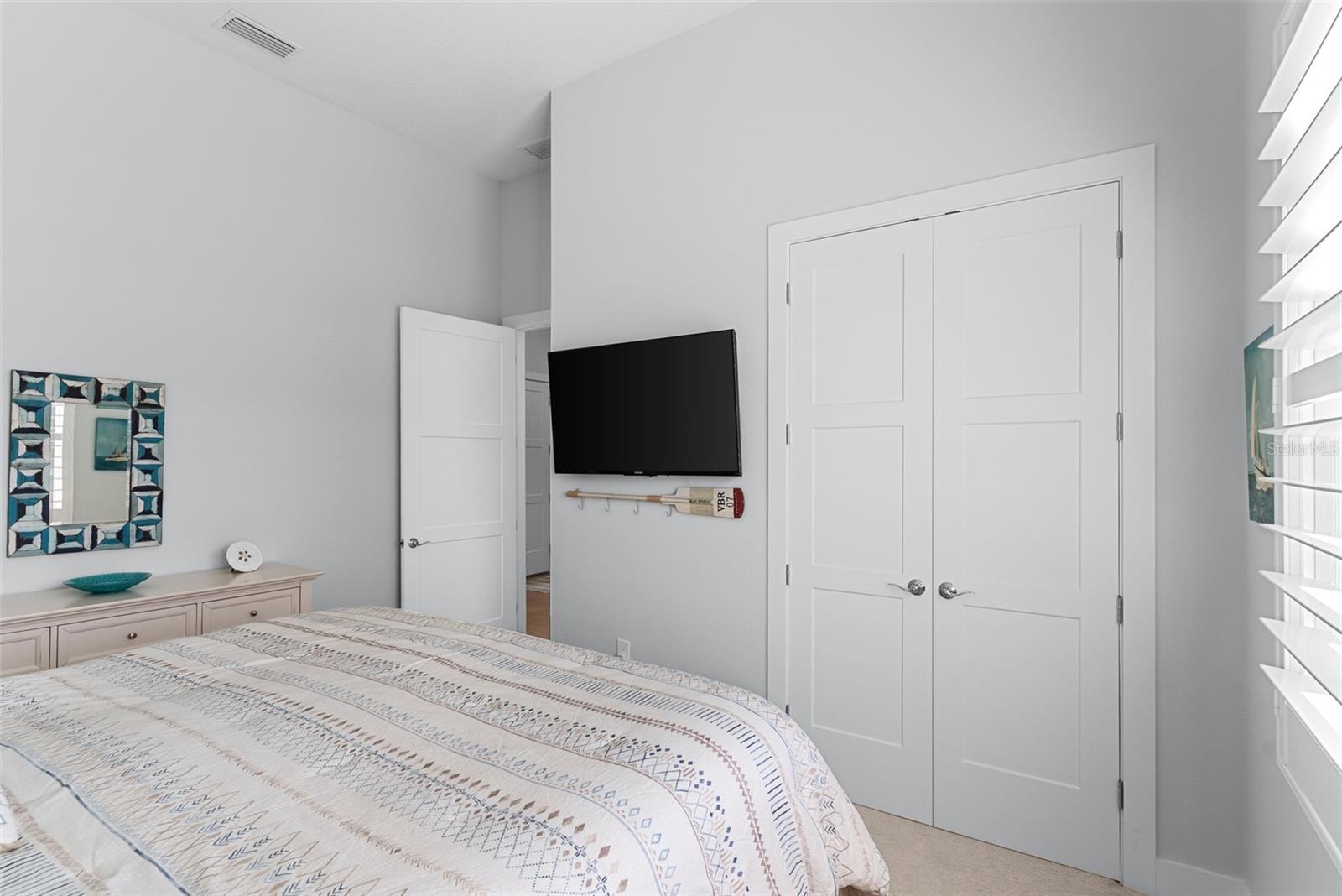 Image 28 of 73 For 708 Pinckney Drive