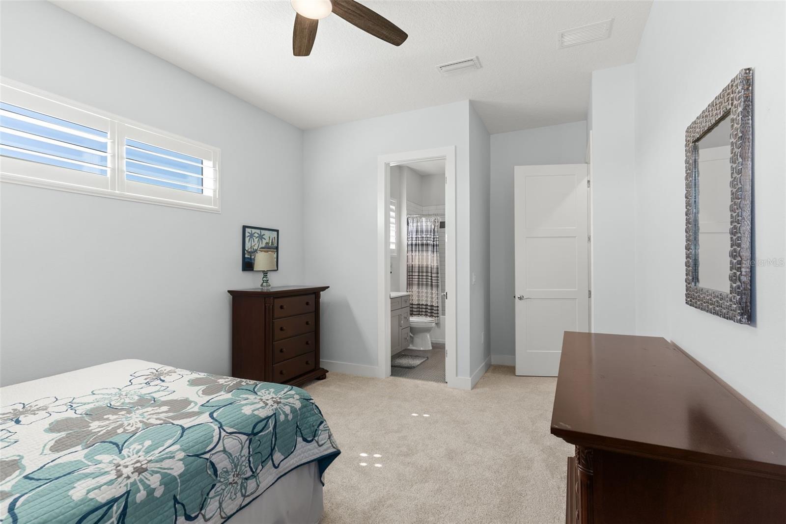 Image 41 of 73 For 708 Pinckney Drive