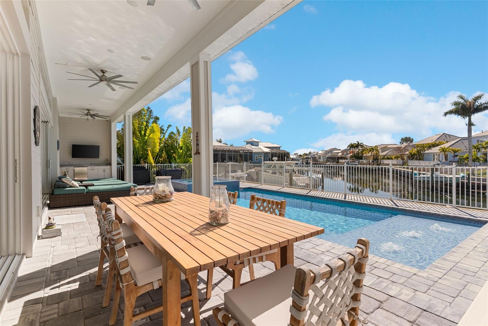 Image 46 of 73 For 708 Pinckney Drive