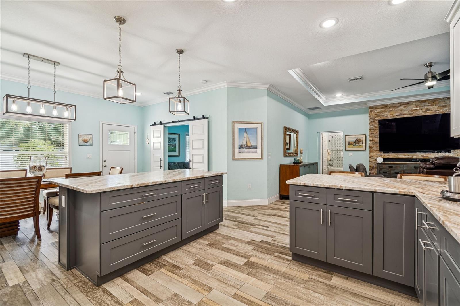 Image 17 of 100 For 1425 Mann Road