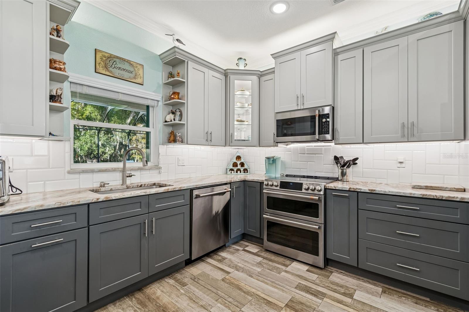 Image 21 of 100 For 1425 Mann Road