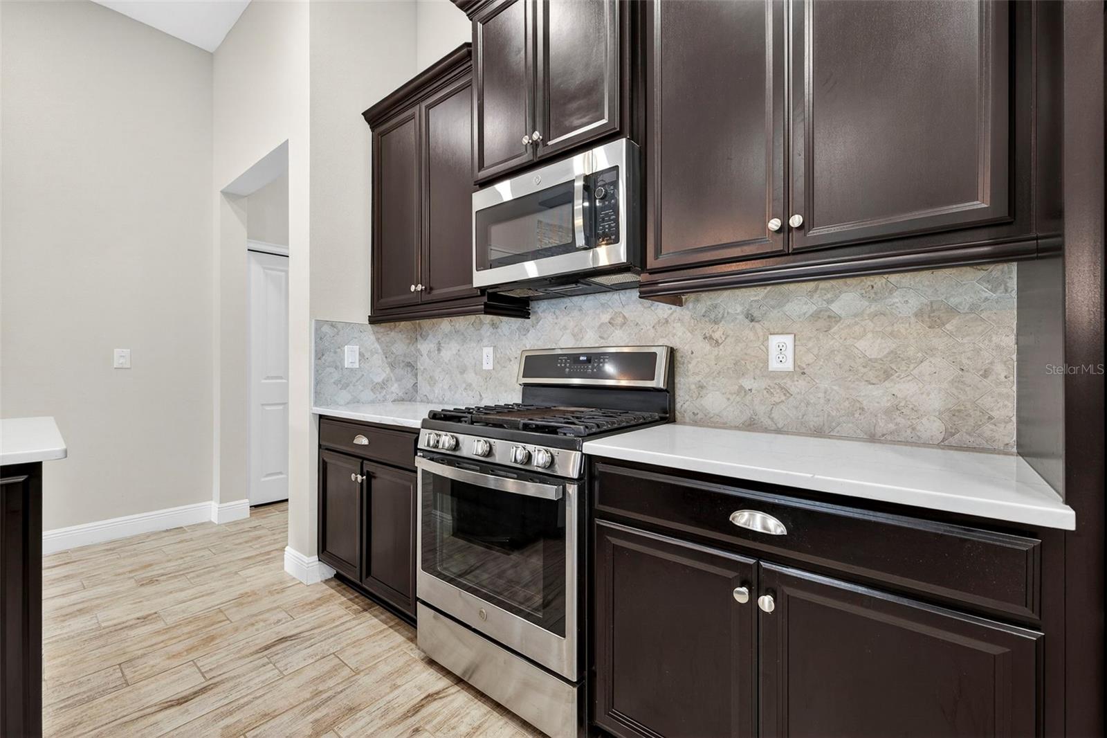 Image 13 of 37 For 1244 Florablu Drive