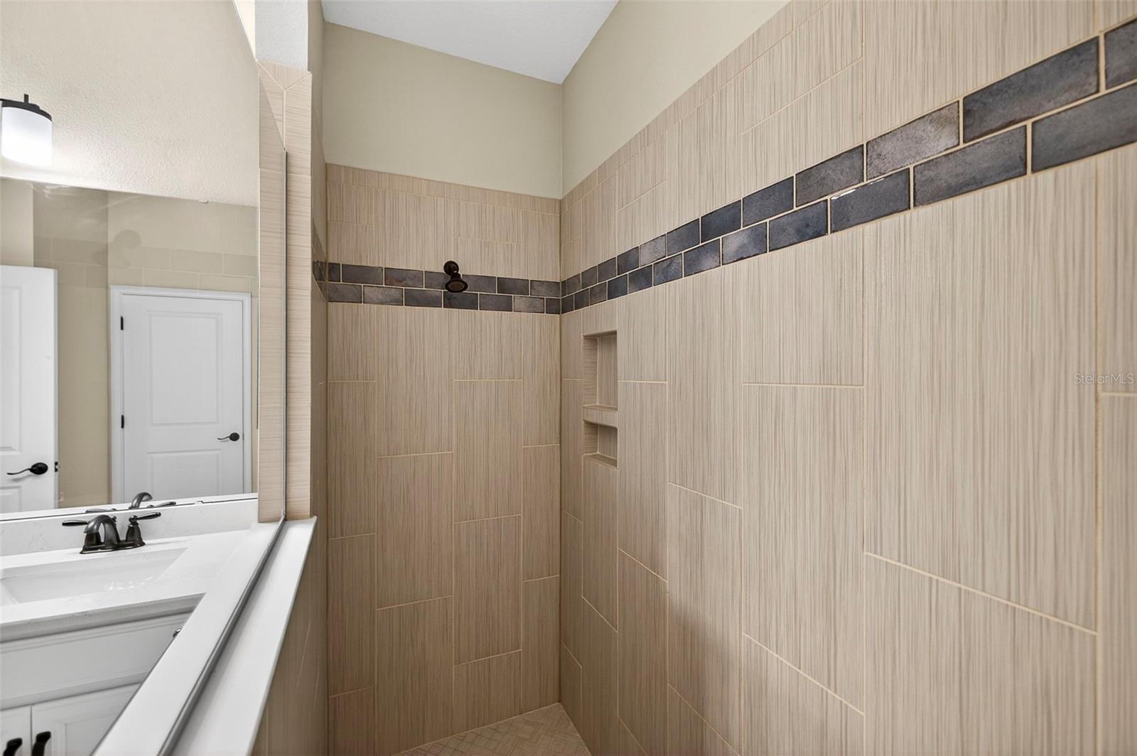 Image 20 of 37 For 1244 Florablu Drive