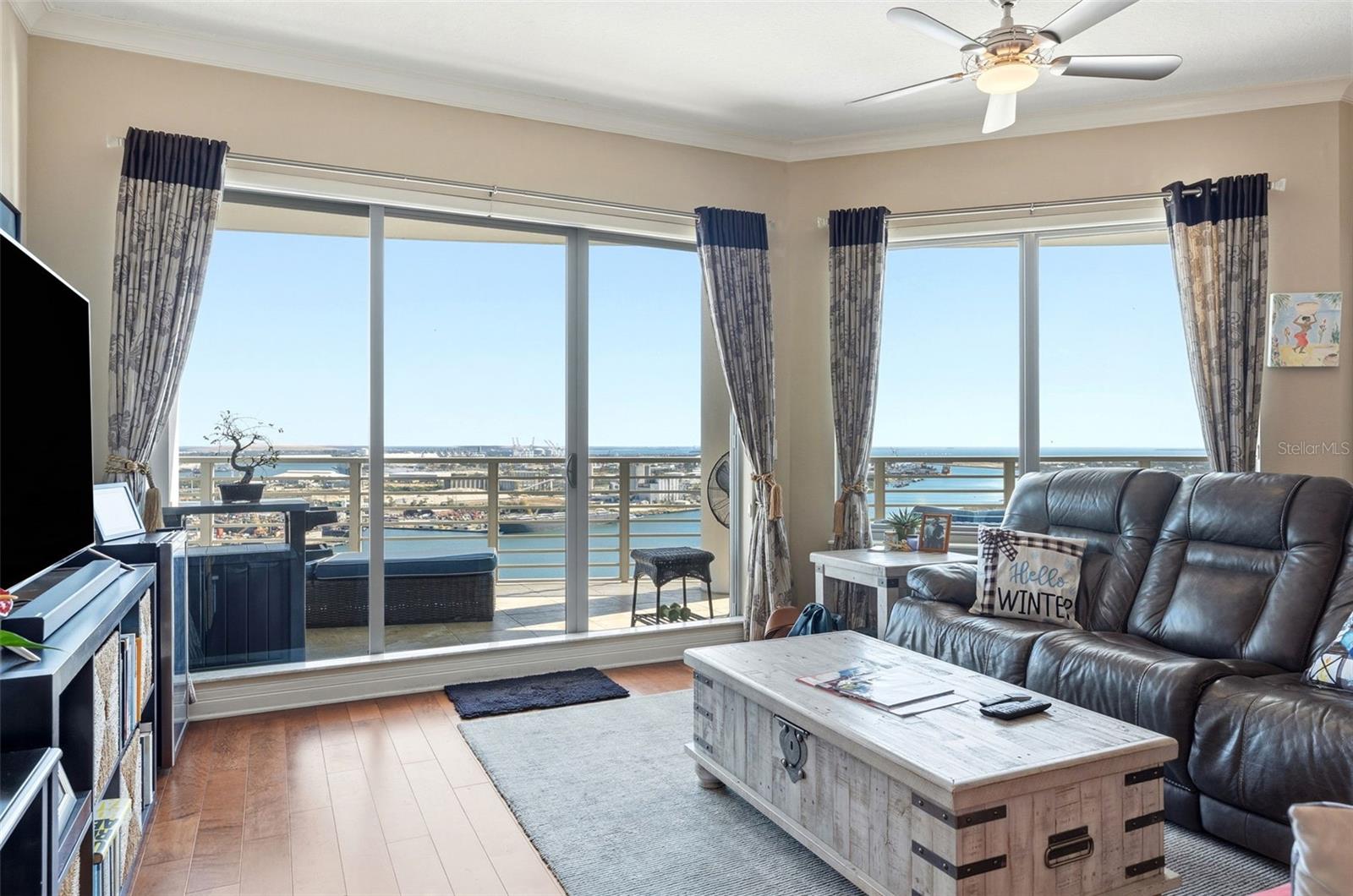 Image 4 of 28 For 1209 Cumberland Avenue 2306