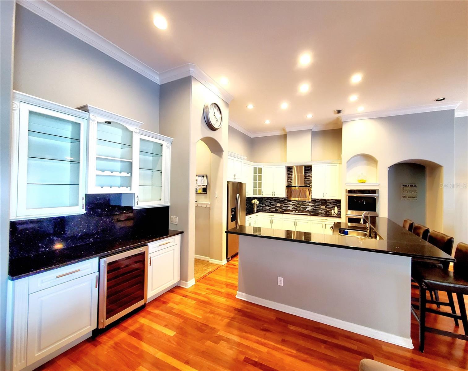 Listing photo id 11 for 10004 Tree Tops Lake Road