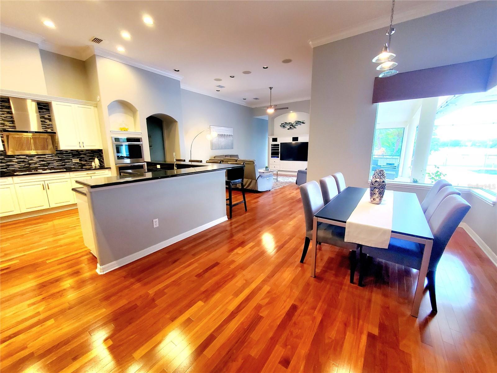 Listing photo id 16 for 10004 Tree Tops Lake Road