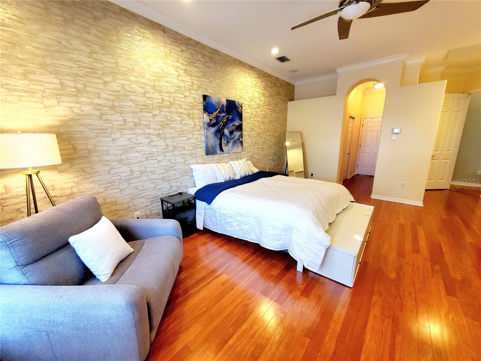 Listing photo id 25 for 10004 Tree Tops Lake Road