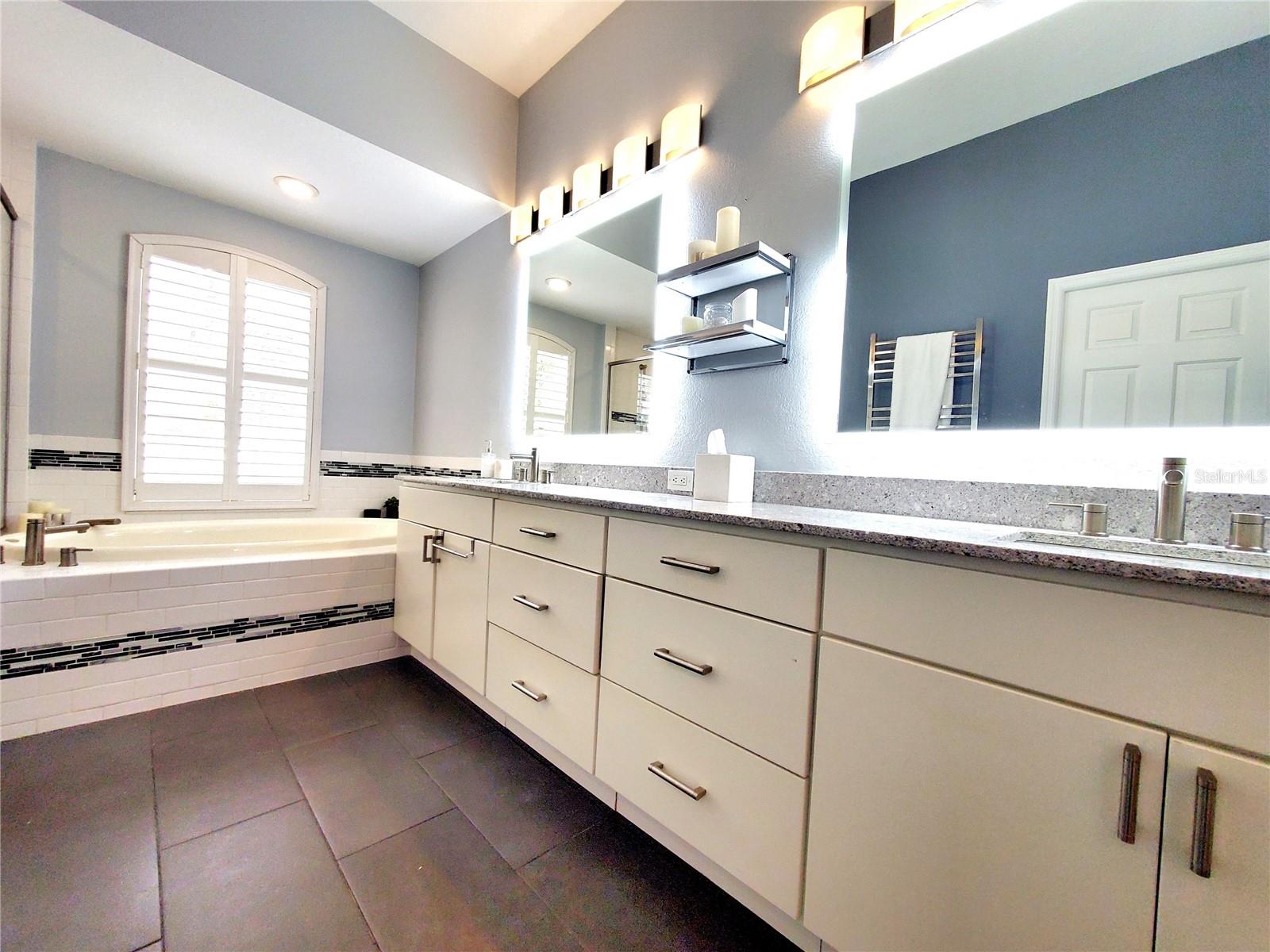 Listing photo id 30 for 10004 Tree Tops Lake Road