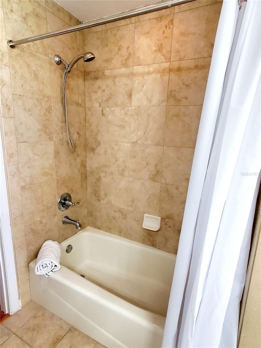 Listing photo id 36 for 10004 Tree Tops Lake Road