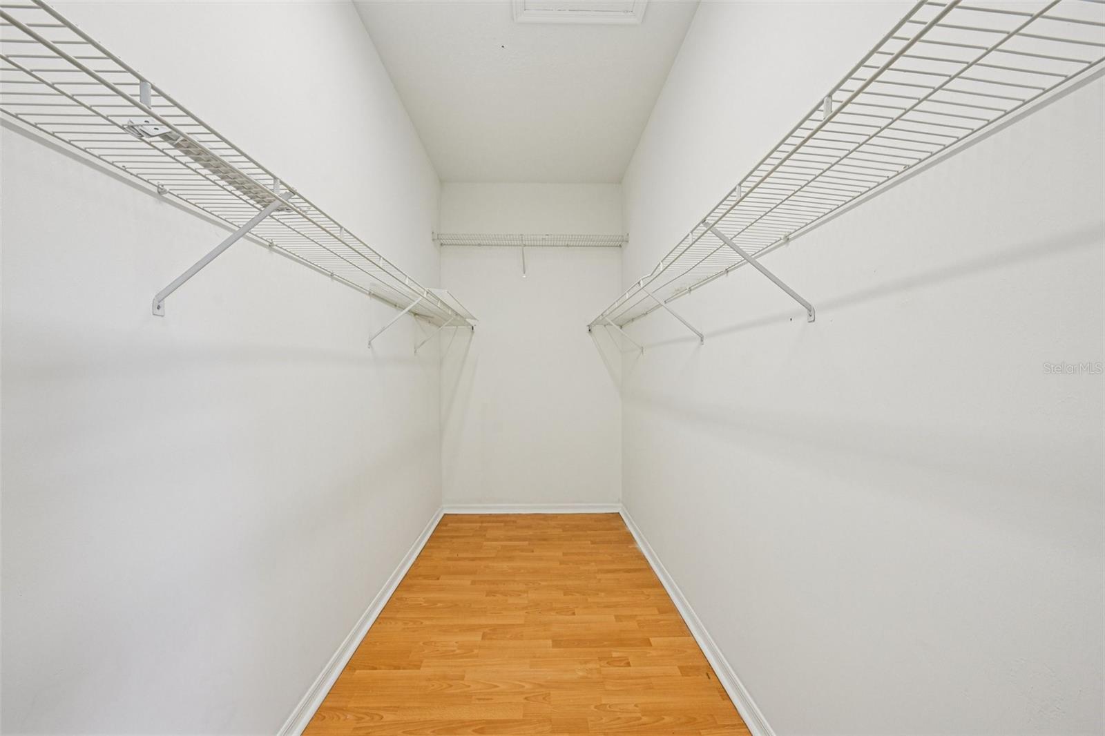 Image 33 of 68 For 918 Academy Drive