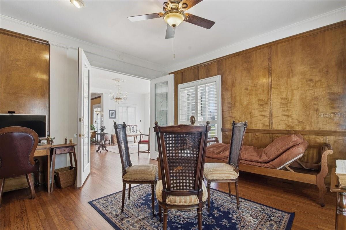 Image 21 of 100 For 208 Spring Boulevard