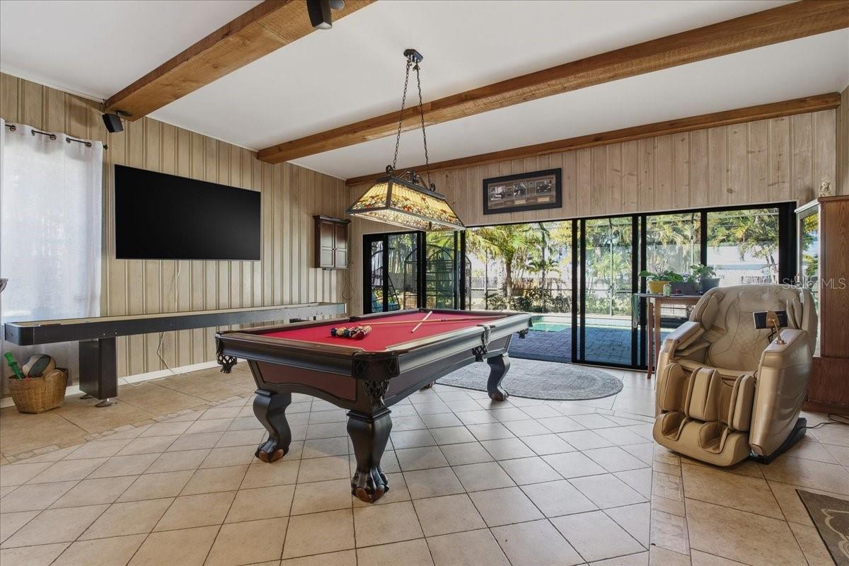 Image 38 of 100 For 208 Spring Boulevard