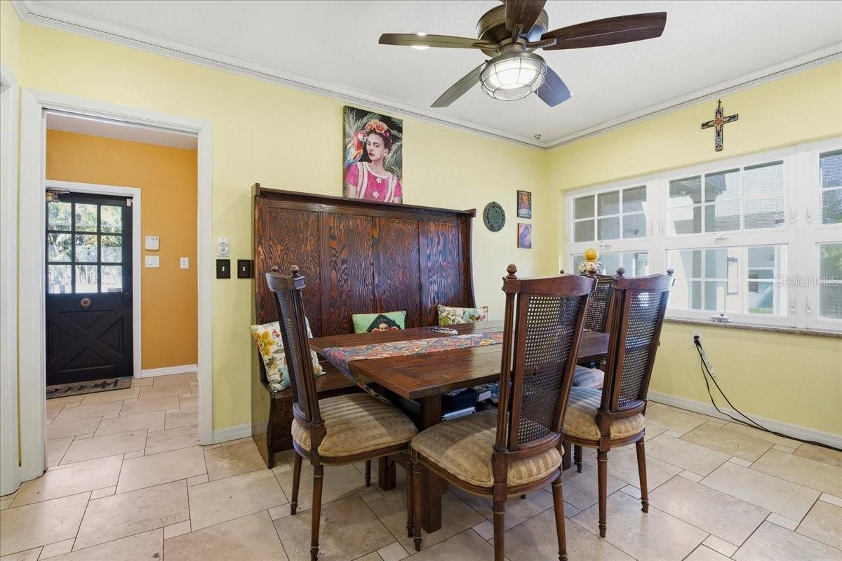 Image 47 of 100 For 208 Spring Boulevard