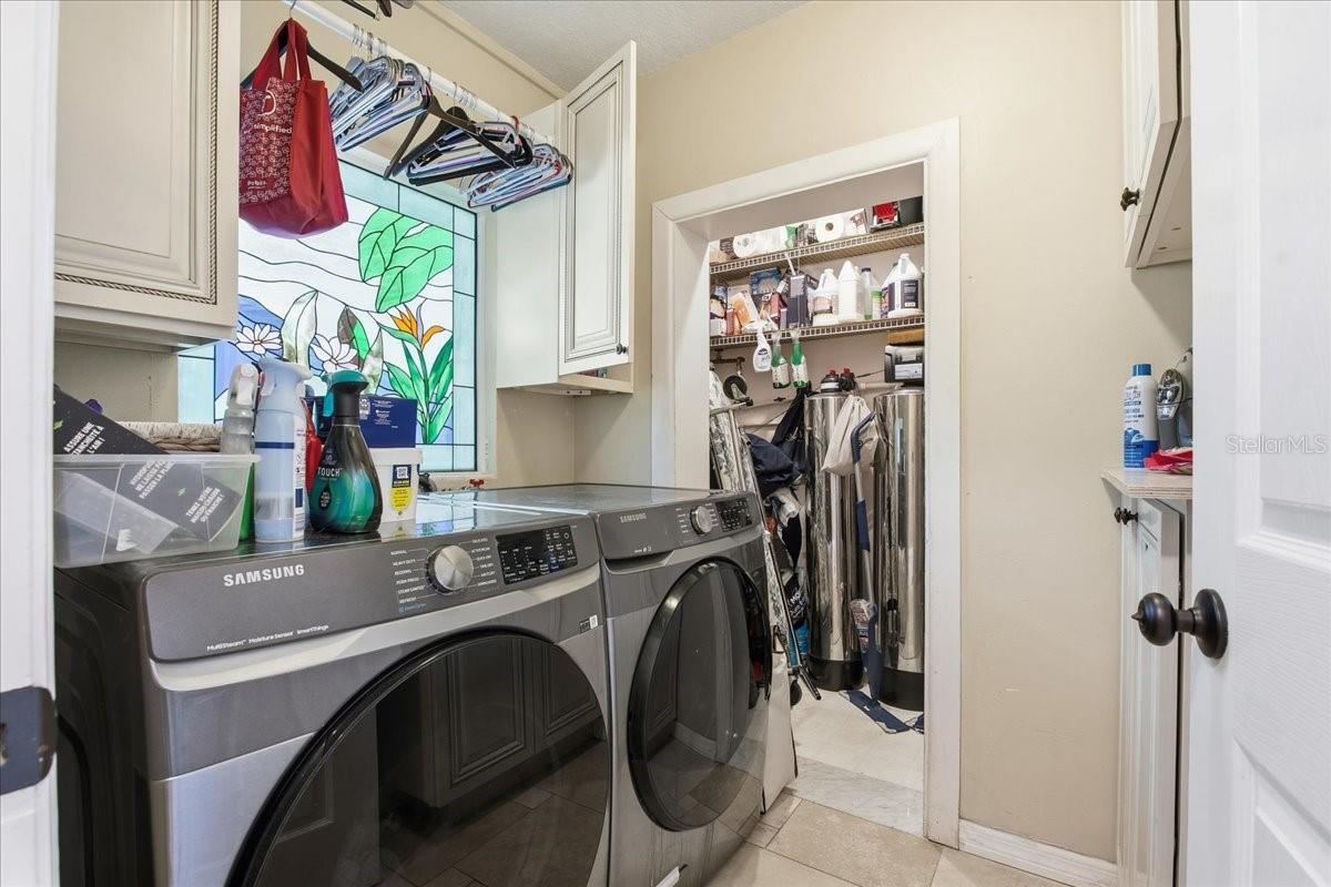 Image 68 of 100 For 208 Spring Boulevard