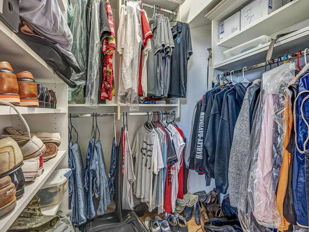 Image 31 of 72 For 8711 Crescent Forest Boulevard