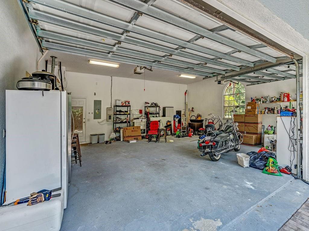 Image 49 of 72 For 8711 Crescent Forest Boulevard