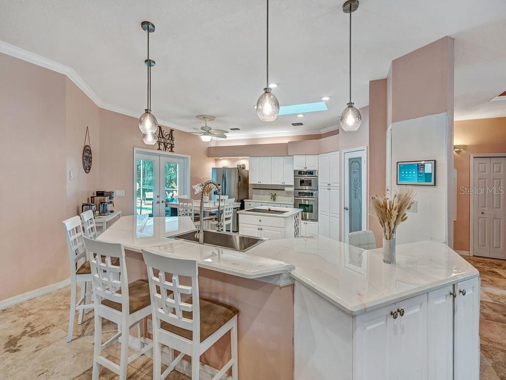 Image 5 of 72 For 8711 Crescent Forest Boulevard