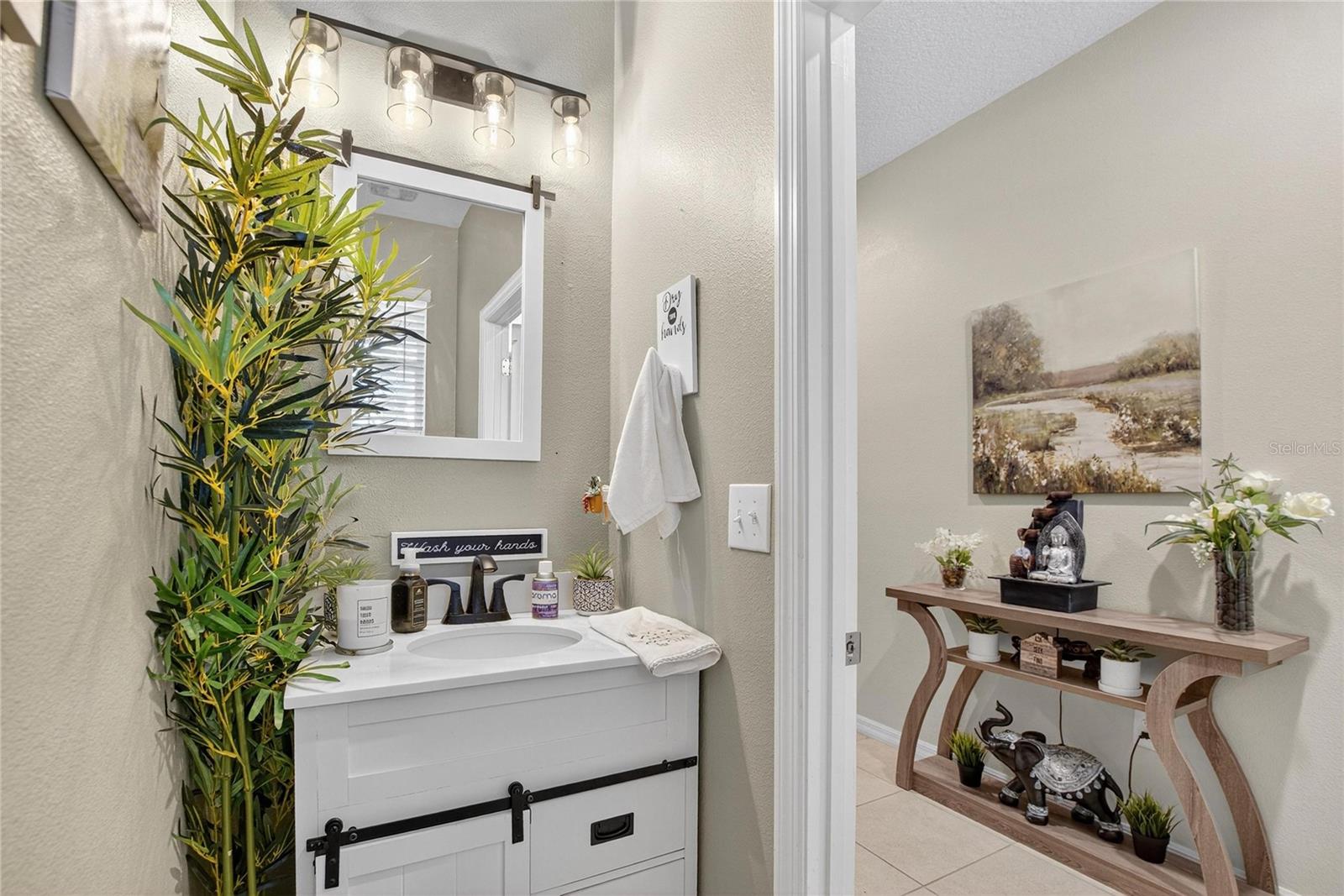 Listing photo id 10 for 8647 Falling Blue Place