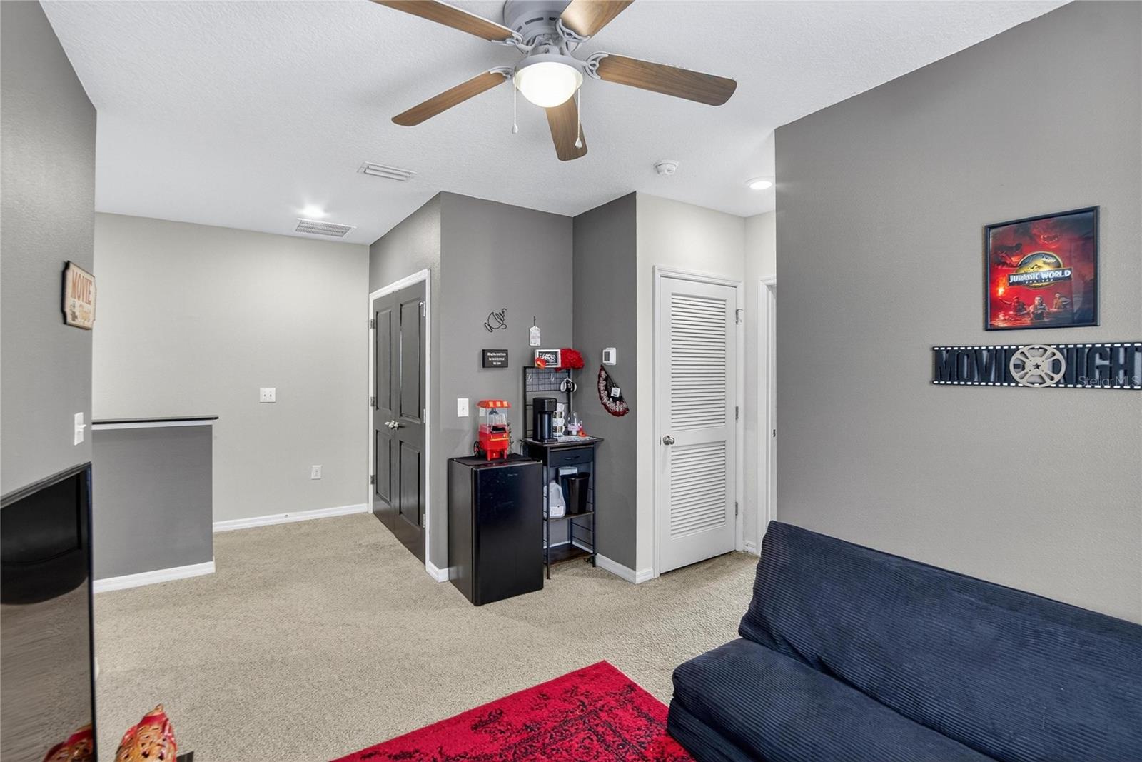 Listing photo id 20 for 8647 Falling Blue Place