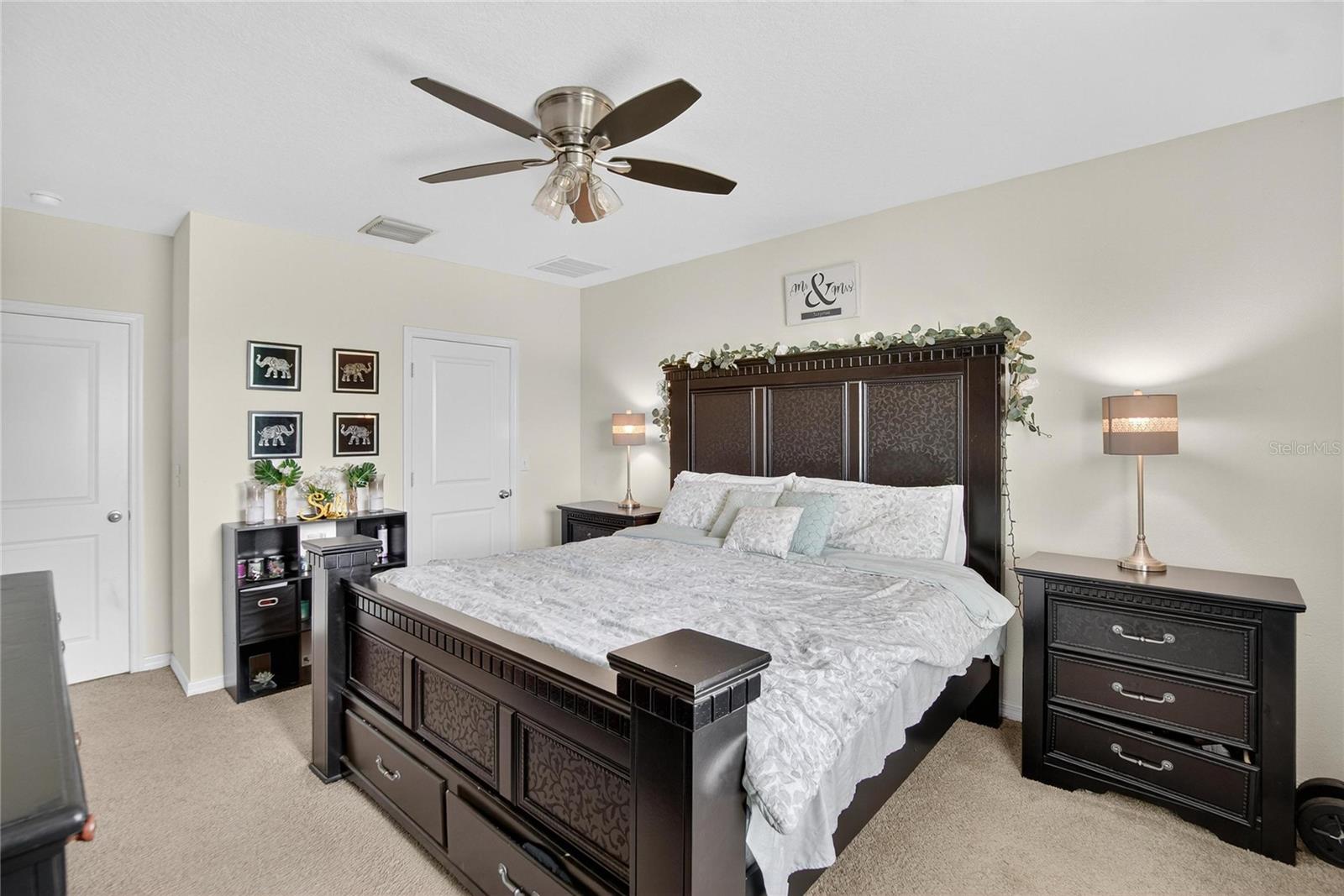 Listing photo id 22 for 8647 Falling Blue Place