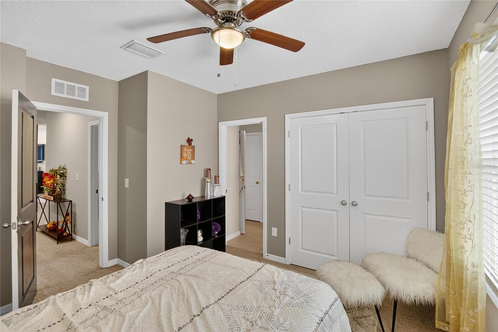 Listing photo id 38 for 8647 Falling Blue Place