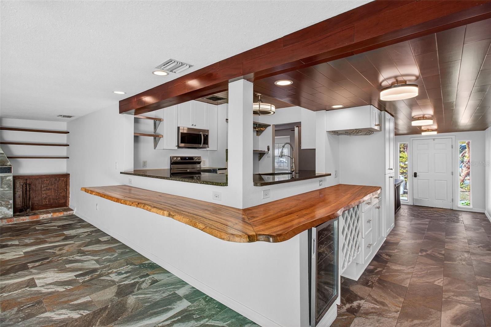 Image 16 of 43 For 1331 Milton Street