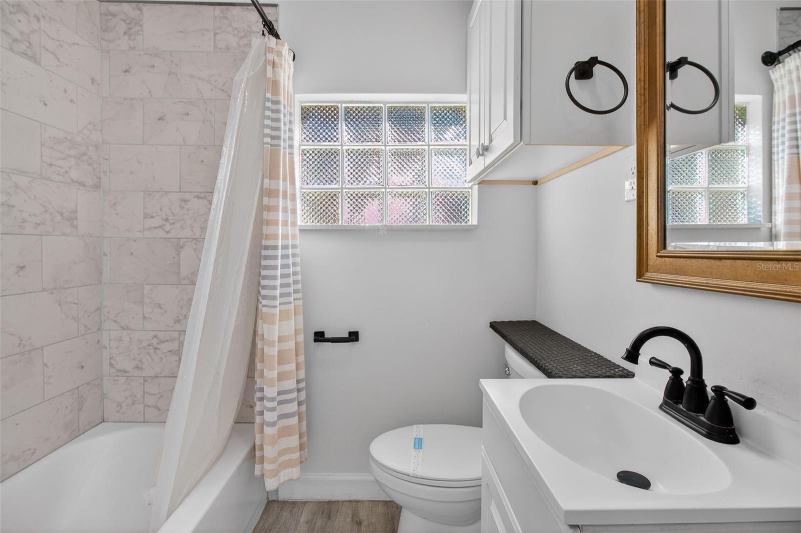 Image 24 of 43 For 1331 Milton Street