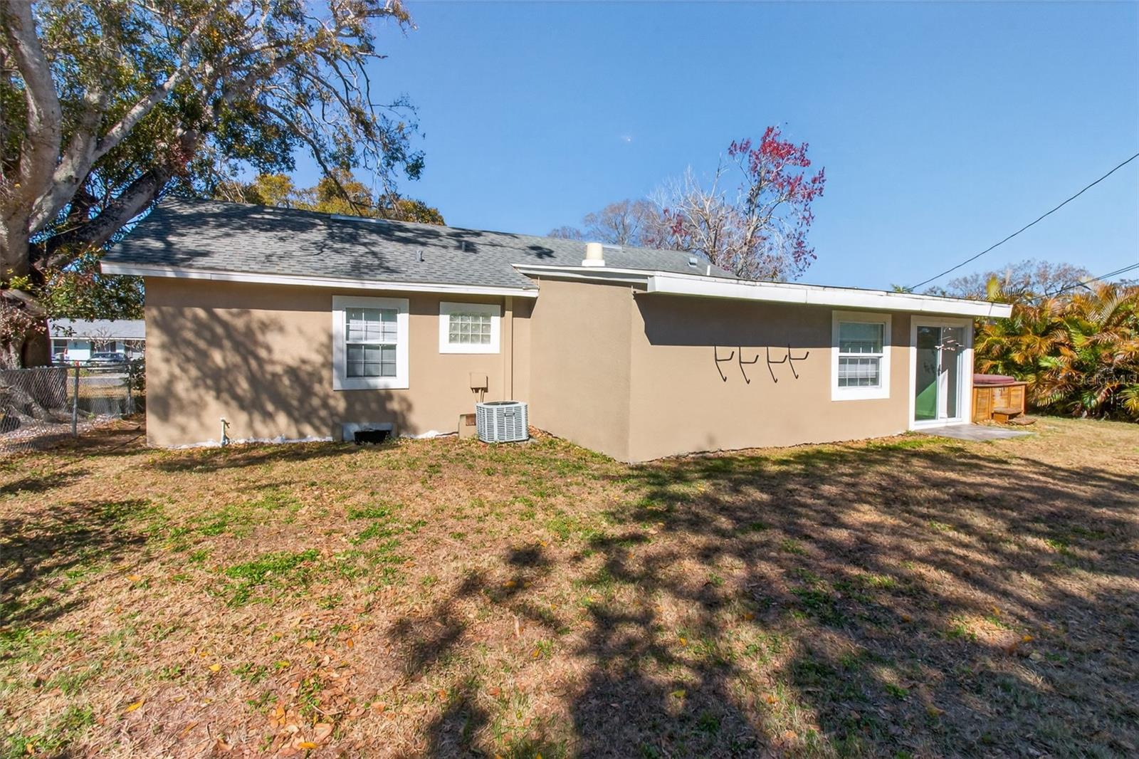 Image 30 of 43 For 1331 Milton Street