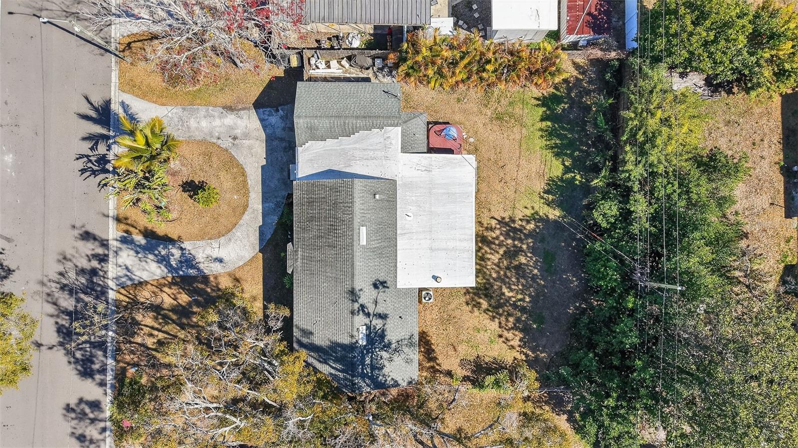 Image 33 of 43 For 1331 Milton Street