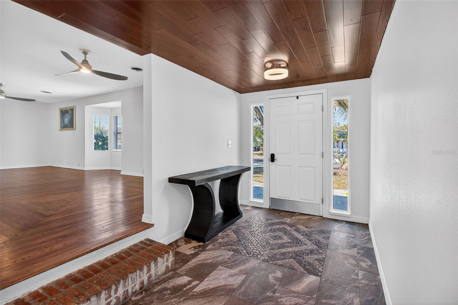 Image 7 of 43 For 1331 Milton Street