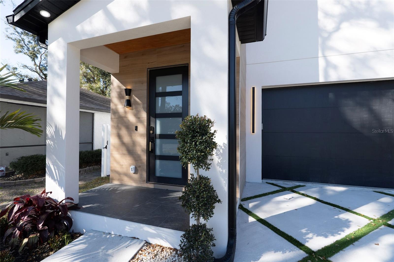 Image 12 of 50 For 7609 Amherst Street