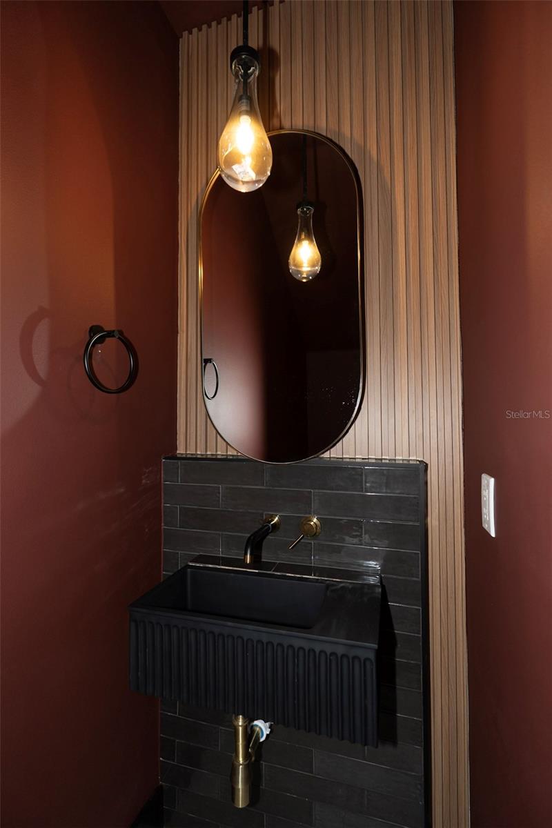 Image 16 of 50 For 7609 Amherst Street