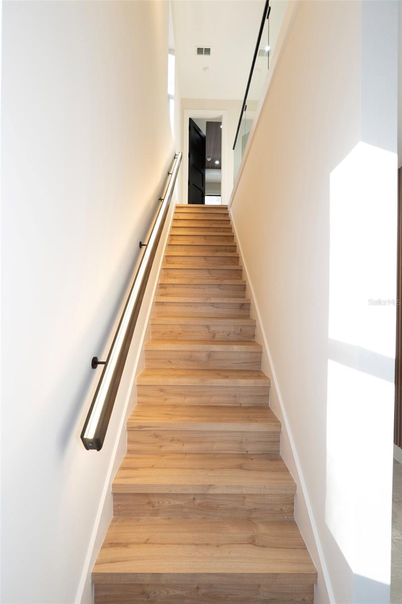 Image 27 of 50 For 7609 Amherst Street