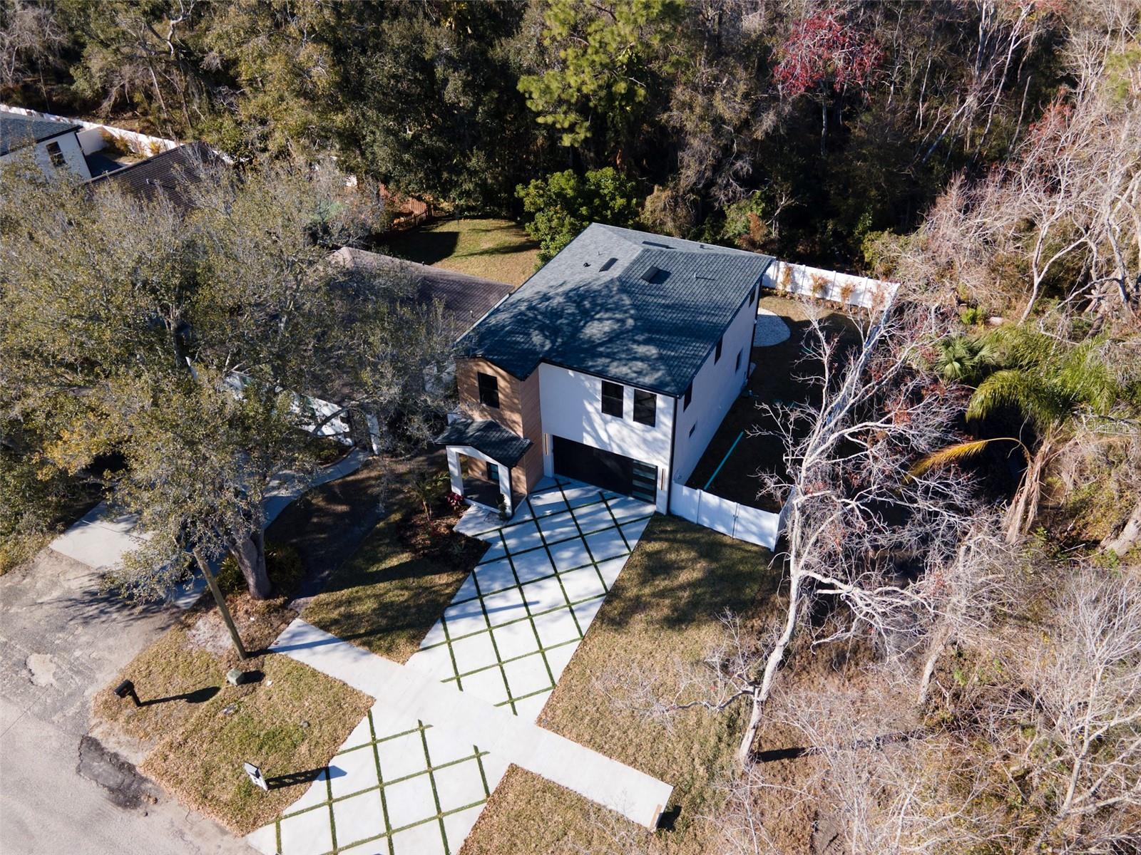 Image 7 of 50 For 7609 Amherst Street