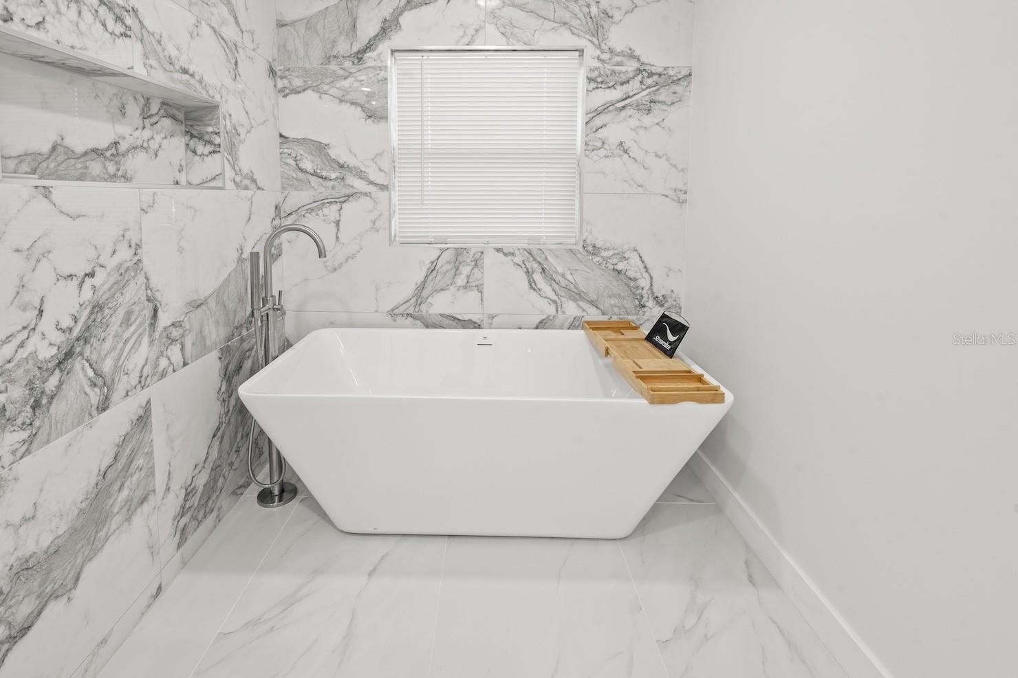 Image 15 of 50 For 1545 Bonair Street