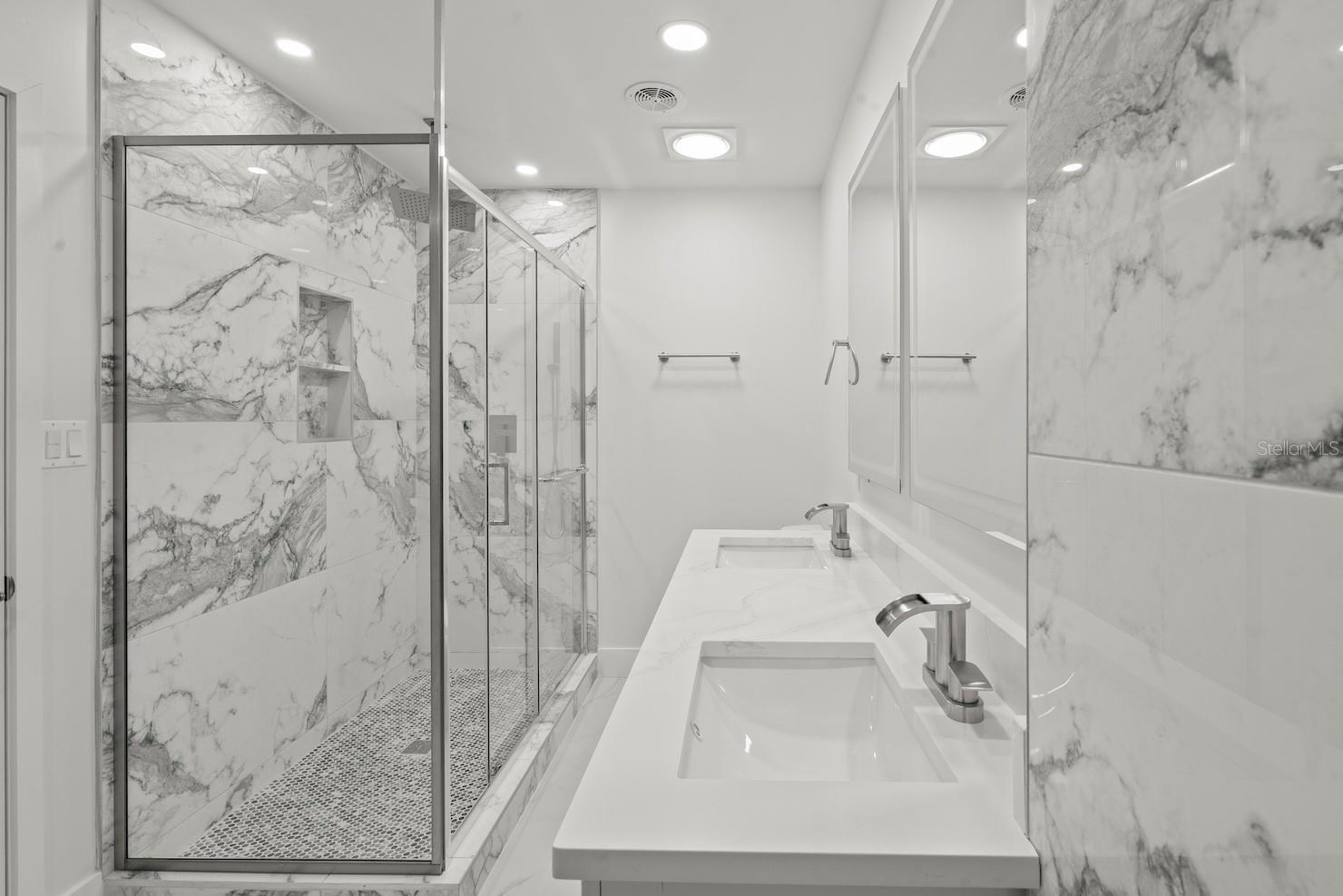 Image 17 of 50 For 1545 Bonair Street