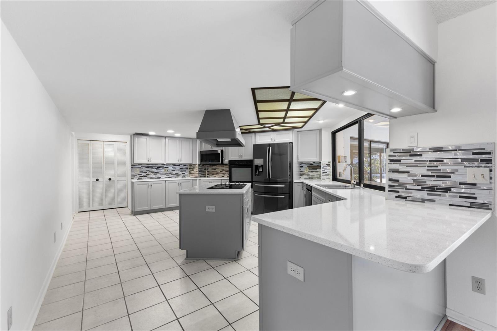 Image 11 of 31 For 2700 Sedgefield Court E