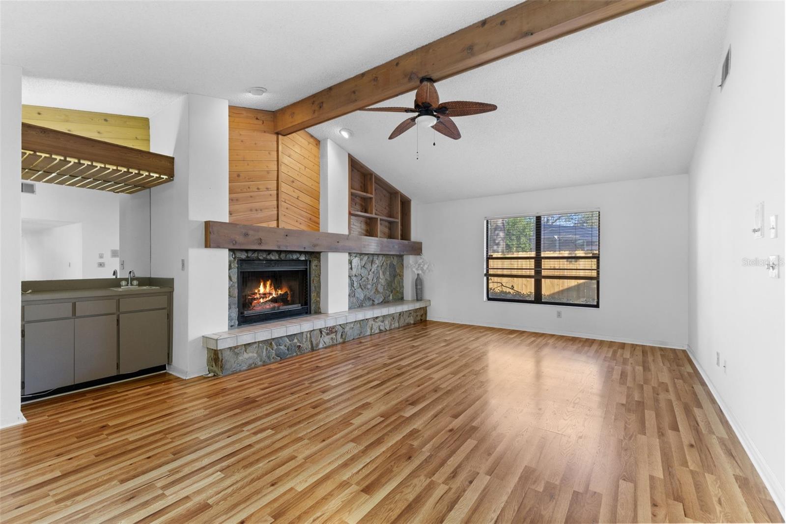 Image 14 of 31 For 2700 Sedgefield Court E