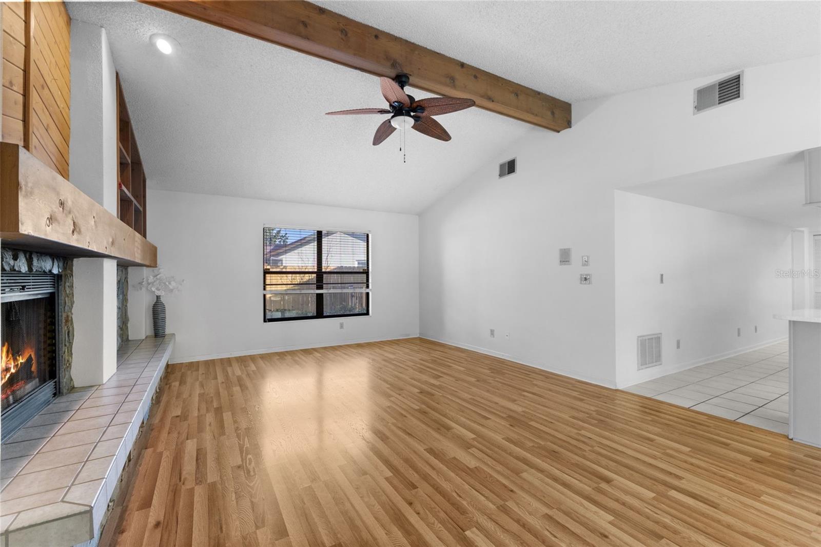 Image 15 of 31 For 2700 Sedgefield Court E