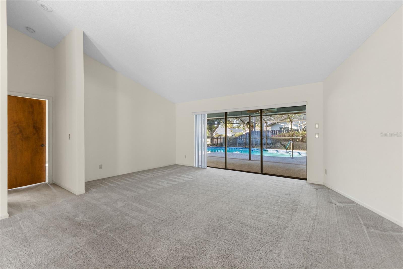 Image 16 of 31 For 2700 Sedgefield Court E