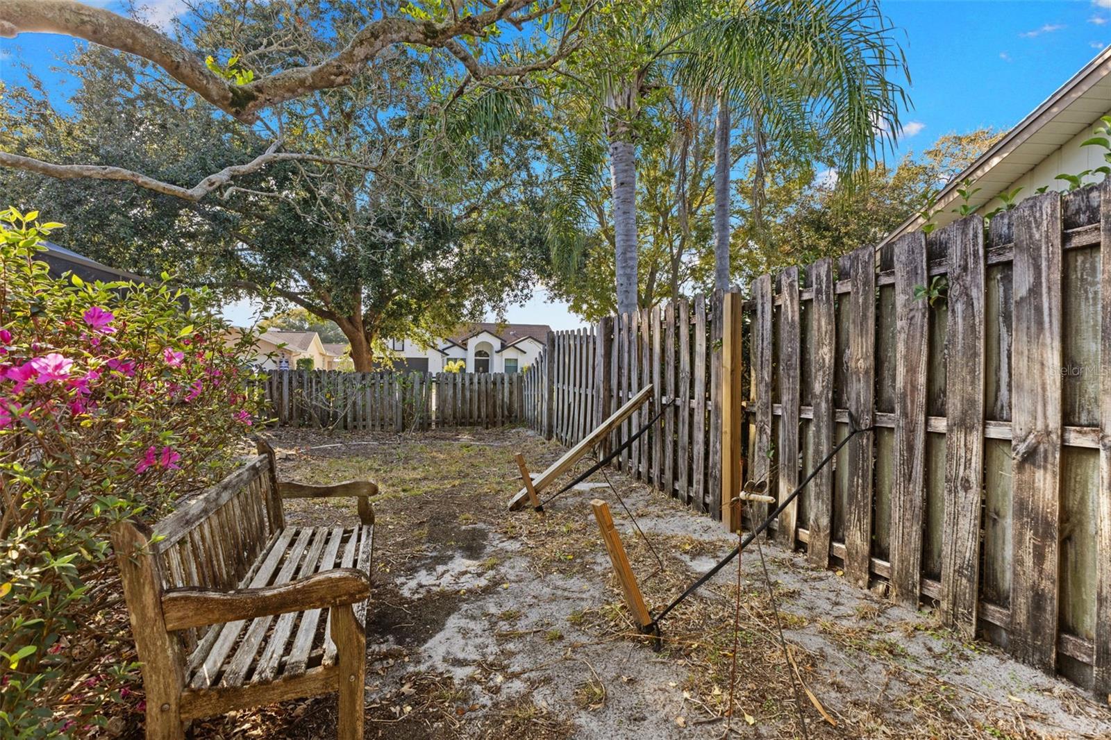 Image 29 of 31 For 2700 Sedgefield Court E