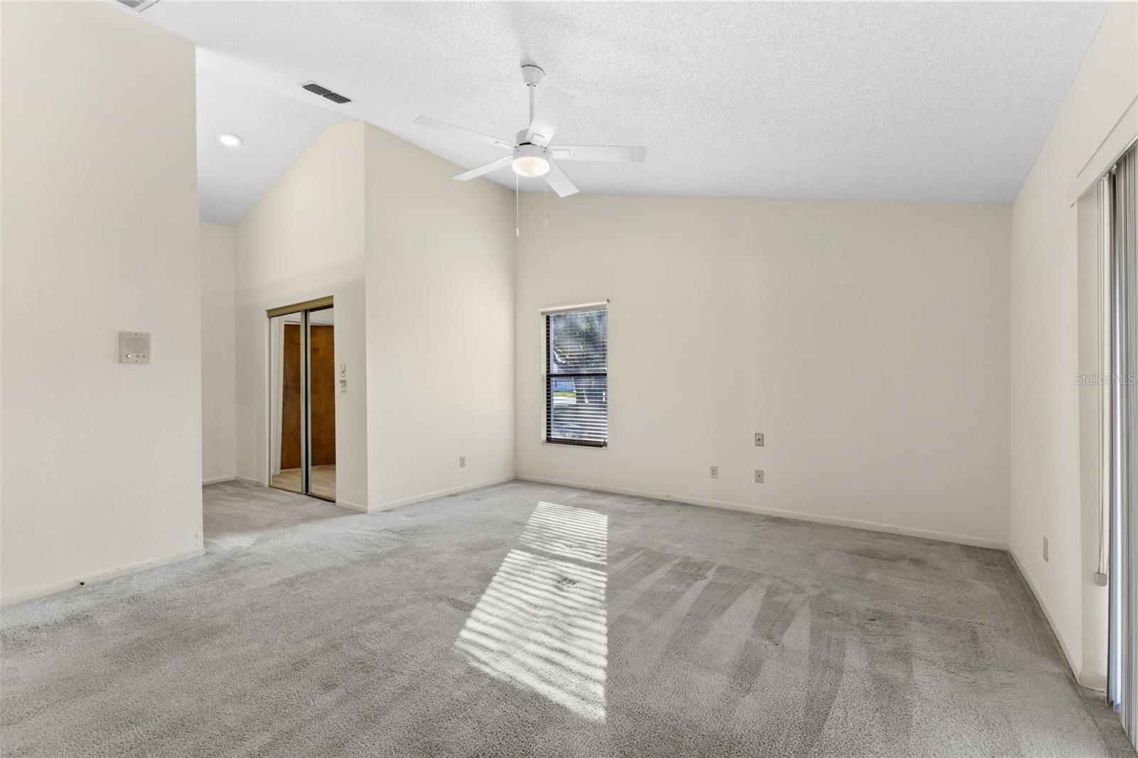 Image 5 of 31 For 2700 Sedgefield Court E