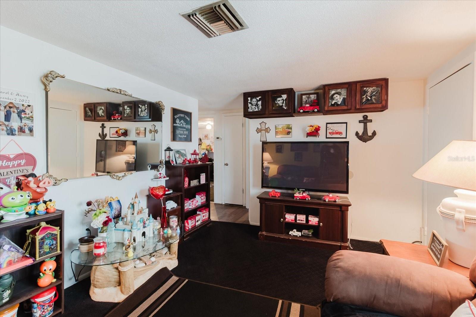 Image 17 of 78 For 9731 Rainbow Lane