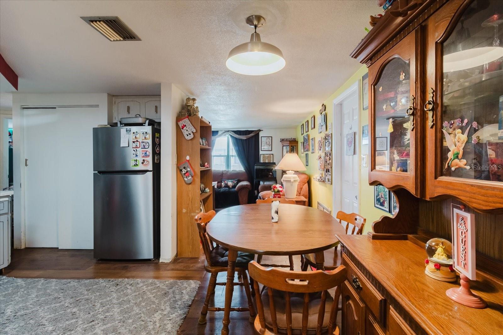 Image 25 of 78 For 9731 Rainbow Lane